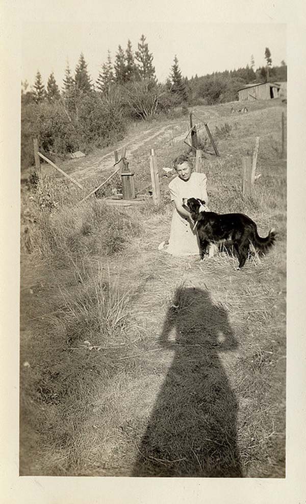Vintage-photo-of-dogphotography with-long-shadows